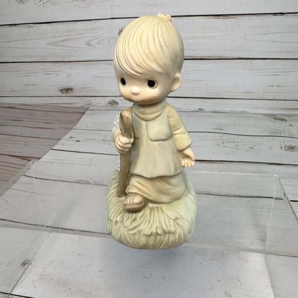 Precious Moments "He Leadeth Me" Figurine By Jonathan & David 1977 Vintage - Picture 2 of 4